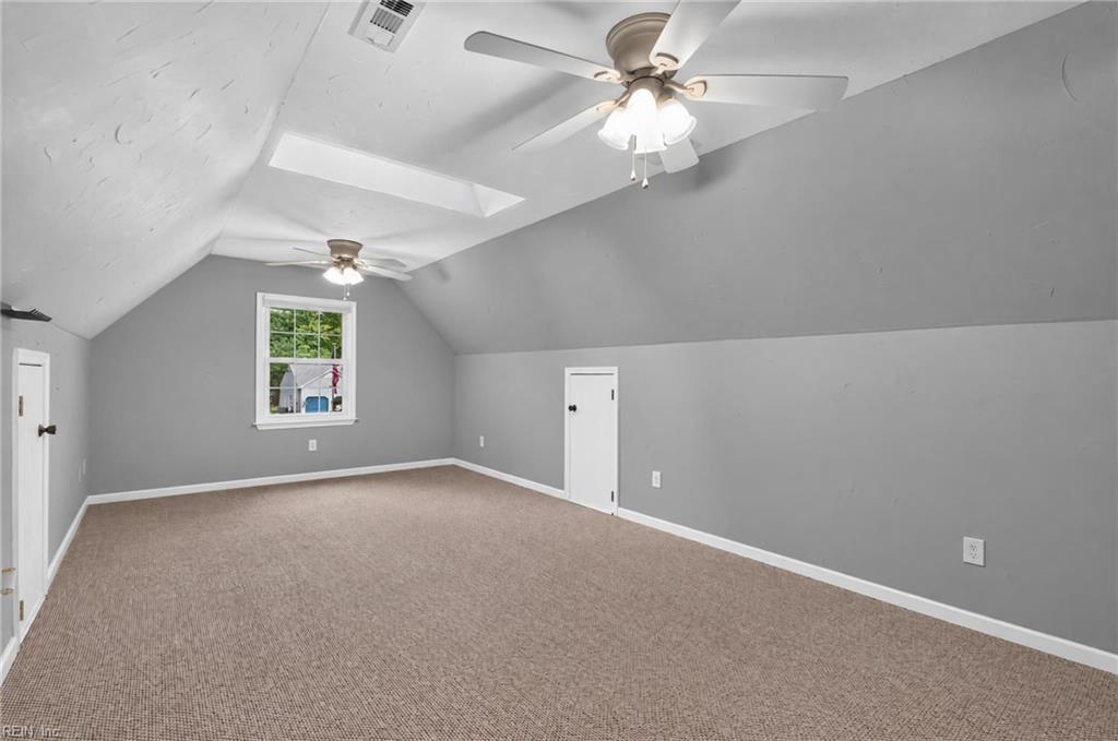 102 Sherwood Ln Property Photo 29
