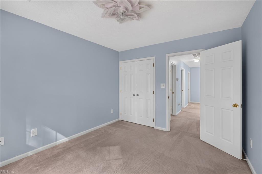 102 Sherwood Ln Property Photo 35