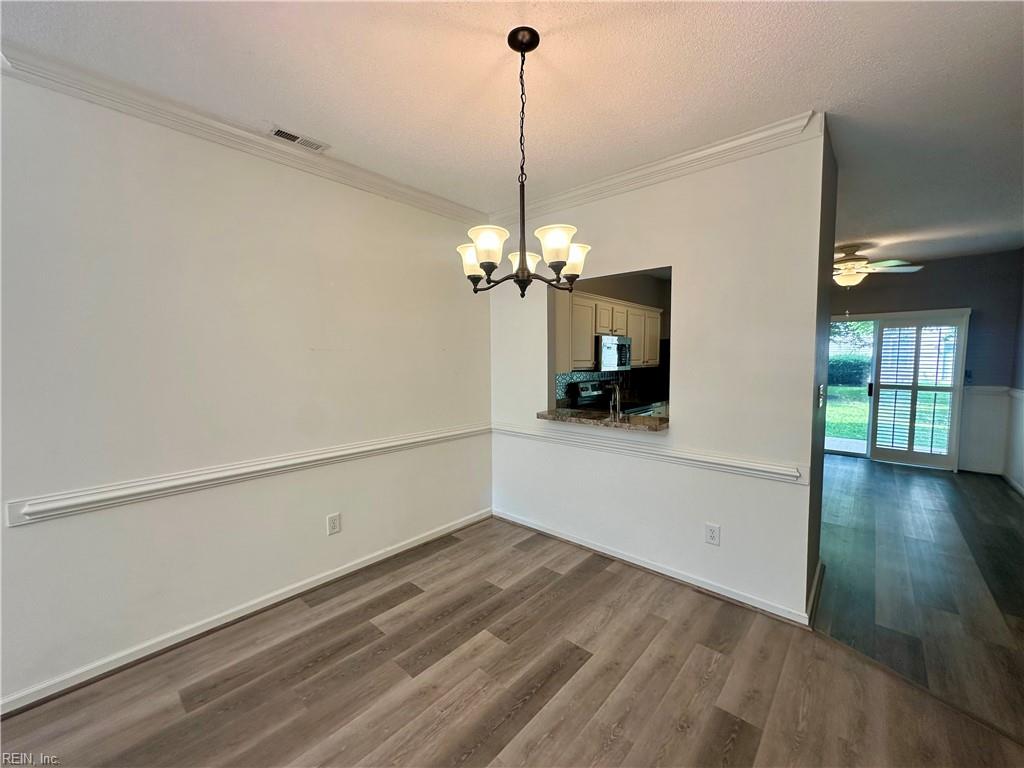 1504 Sawgrass Ln Property Photo 5