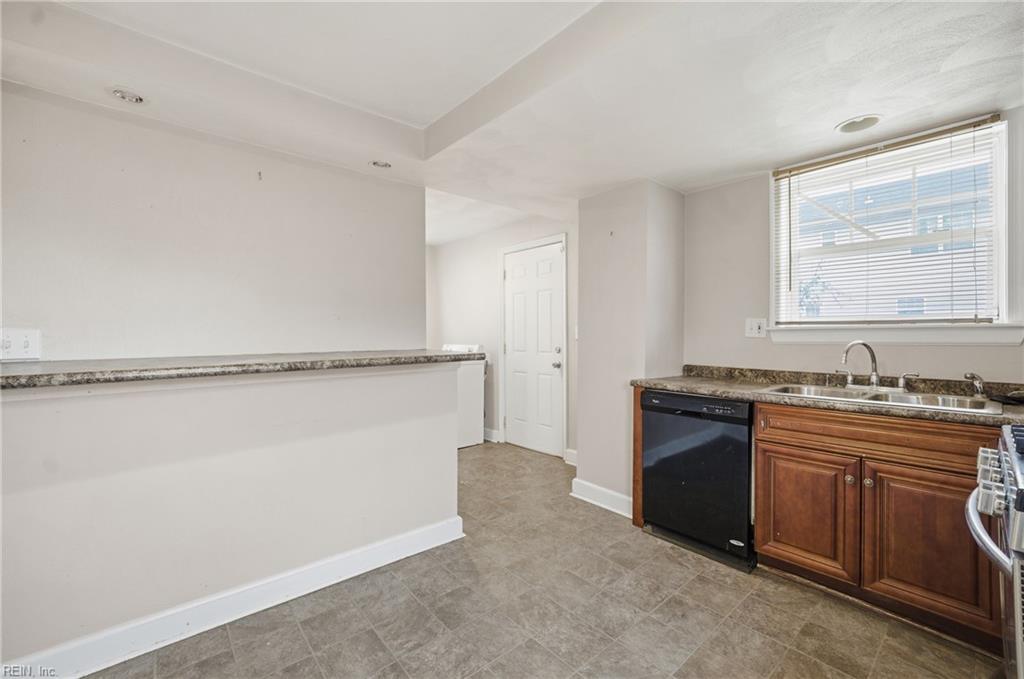 1408 Wilson Rd Property Photo 10