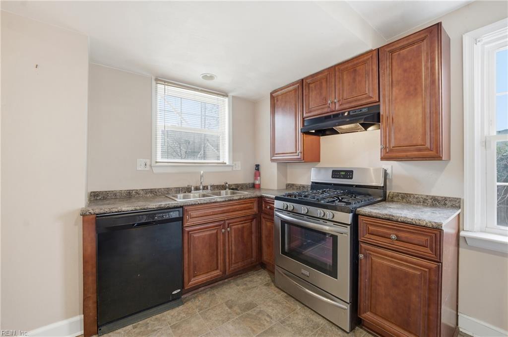 1408 Wilson Rd Property Photo 11