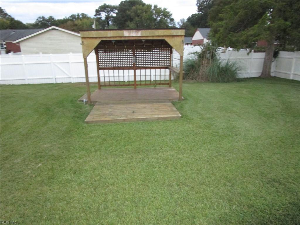 14 Woodburn Dr Property Photo 8