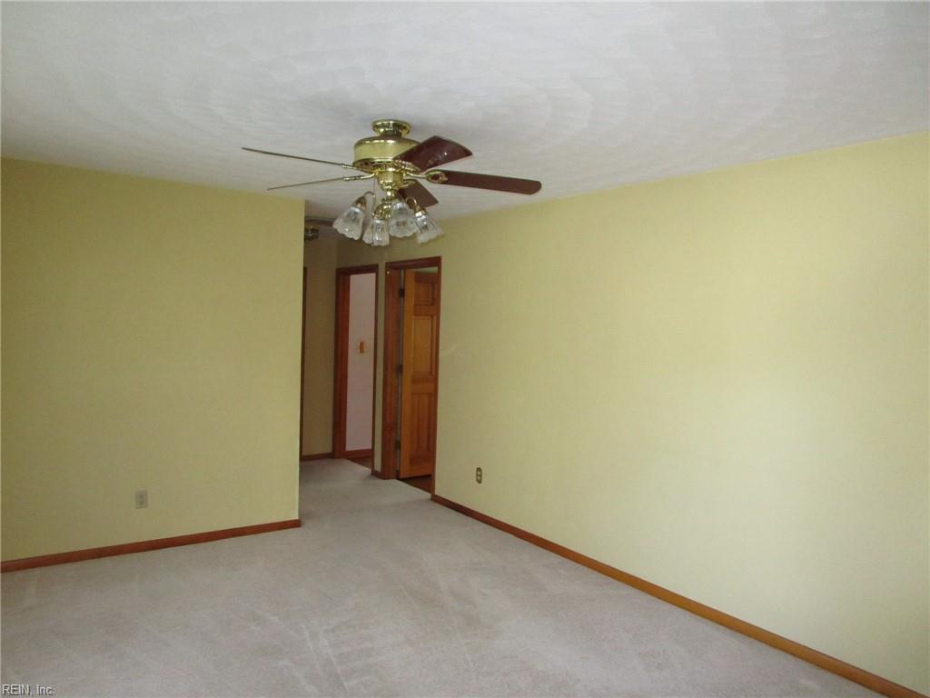 14 Woodburn Dr Property Photo 12
