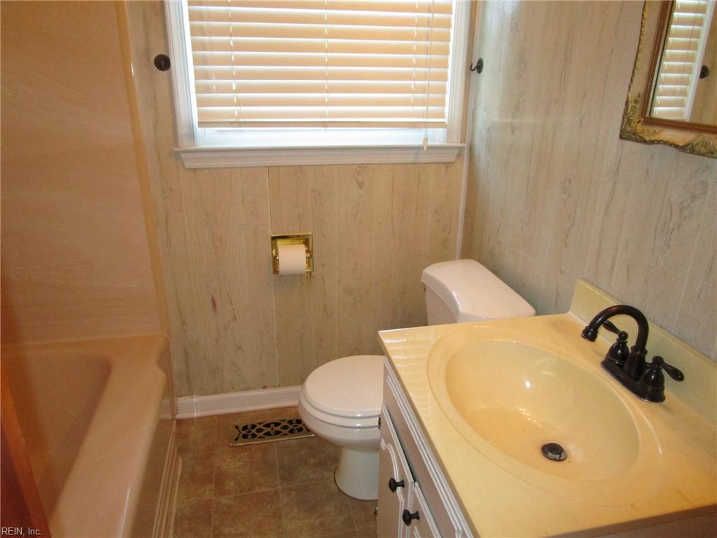 14 Woodburn Dr Property Photo 17
