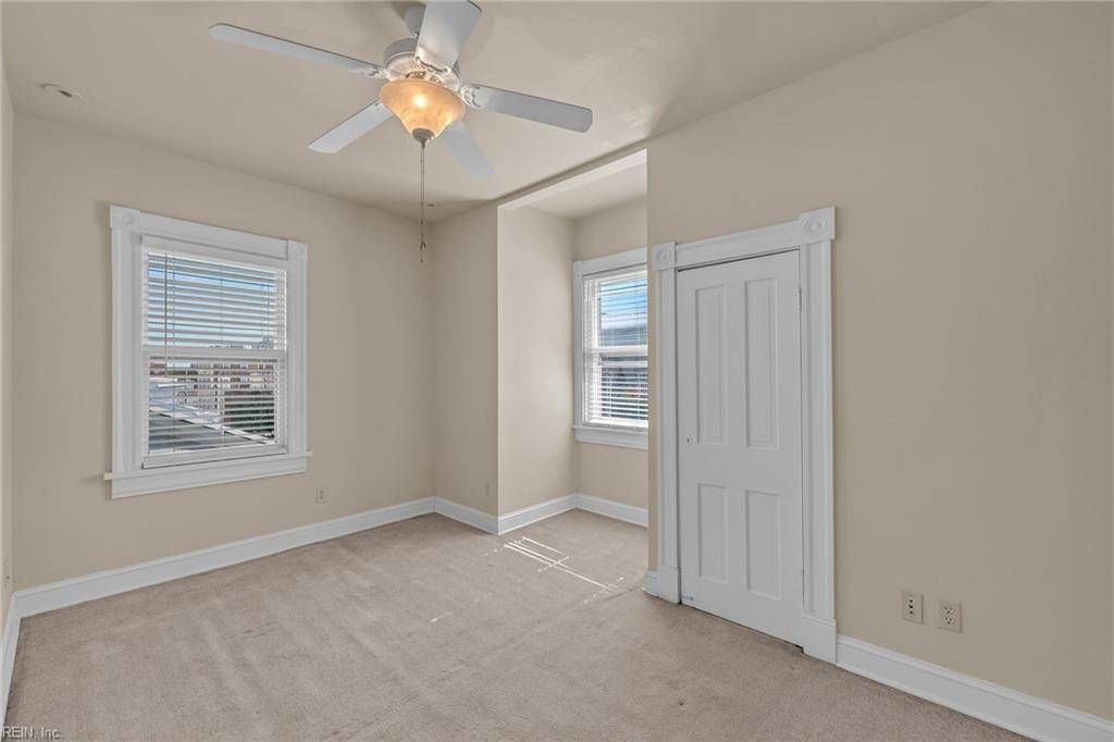 449 Dinwiddie St Property Photo 28