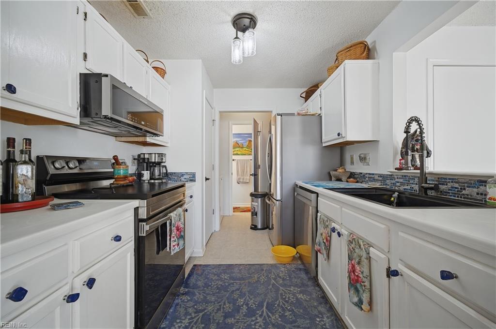 5101 Heathglen Cir Property Photo 8