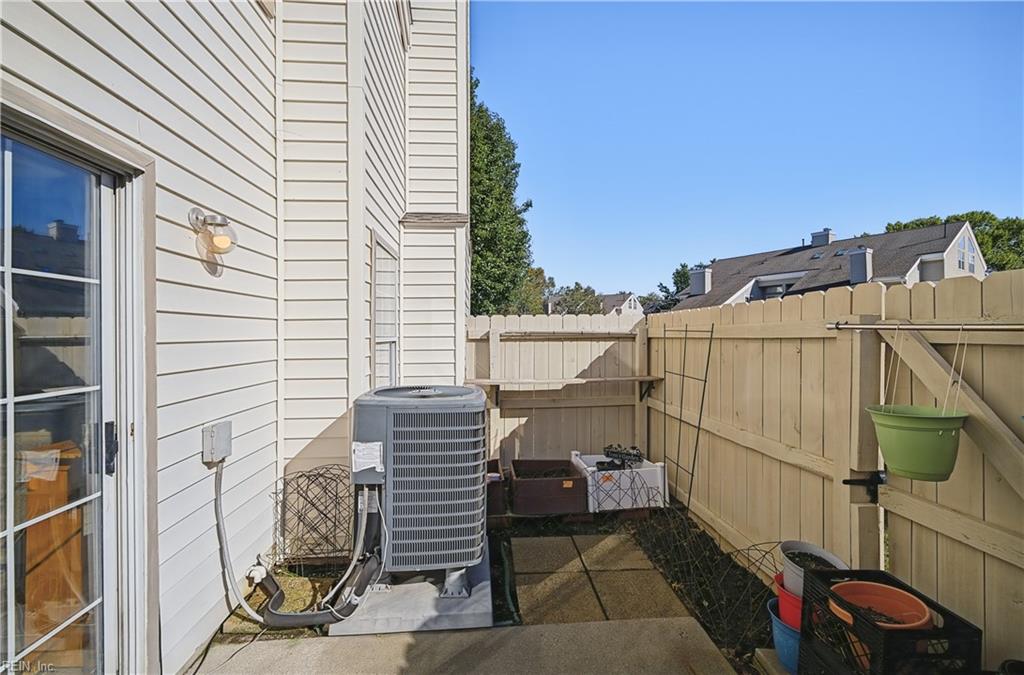 5101 Heathglen Cir Property Photo 21