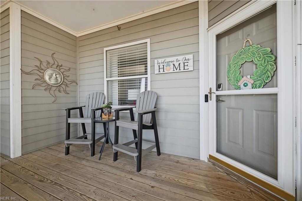 1044 Porte Harbour Arch Property Photo 5