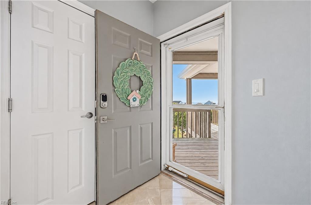 1044 Porte Harbour Arch Property Photo 6