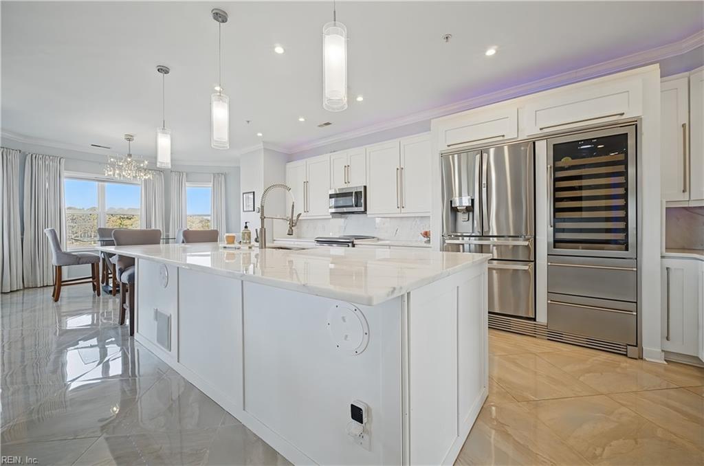 1044 Porte Harbour Arch Property Photo 10