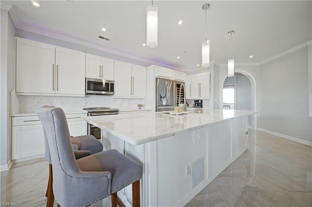 1044 Porte Harbour Arch Property Photo 11