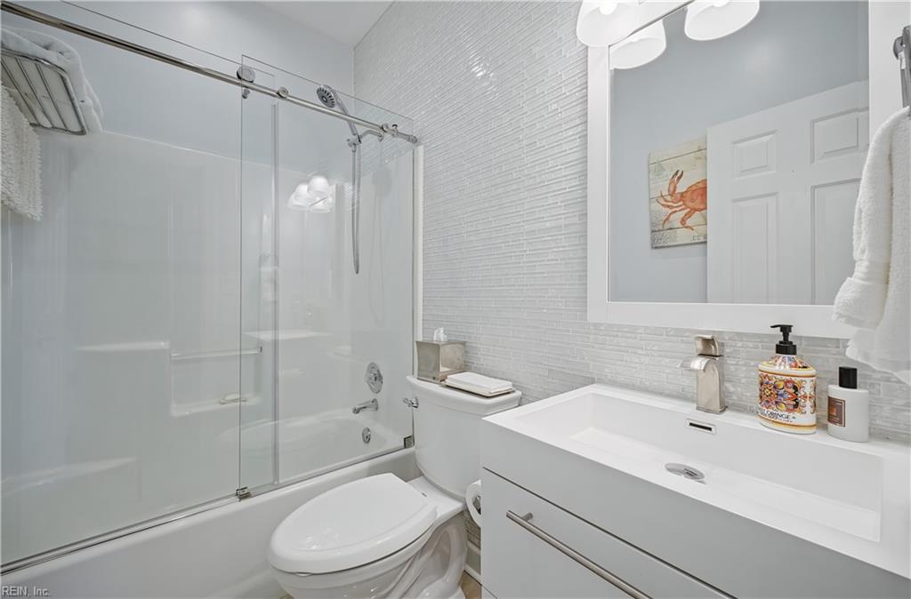 1044 Porte Harbour Arch Property Photo 21