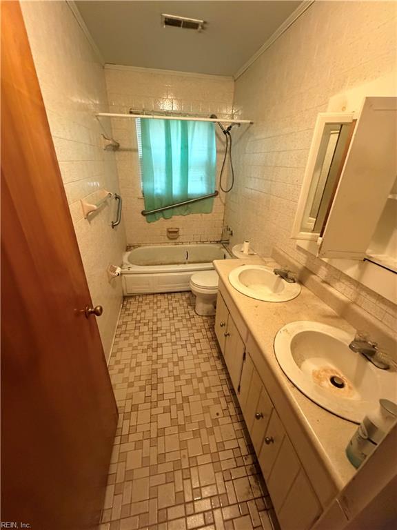 1920 Andrews Blvd Property Photo 8