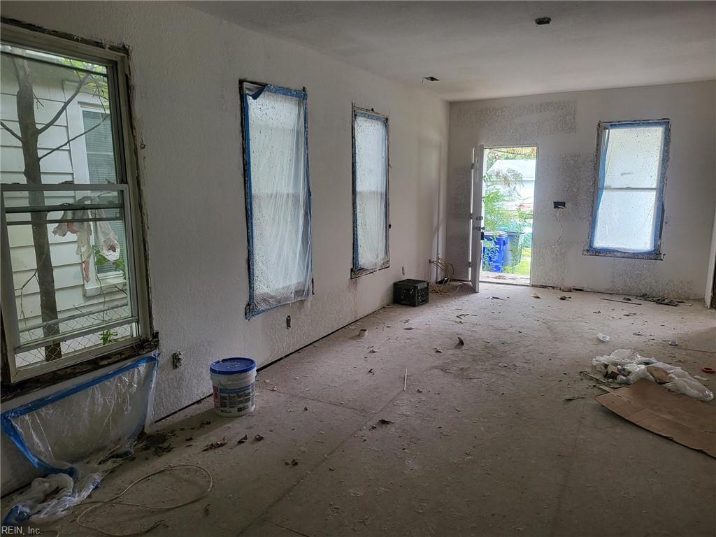 2945 Marne Ave Property Photo 14