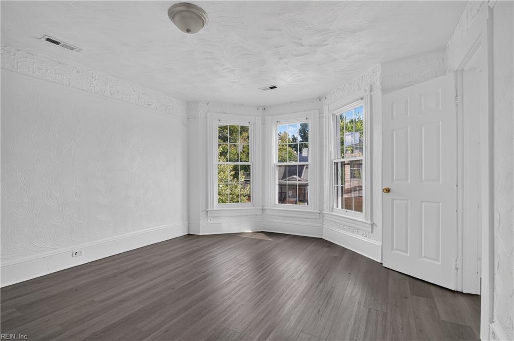 1313 23rd St Property Photo 34
