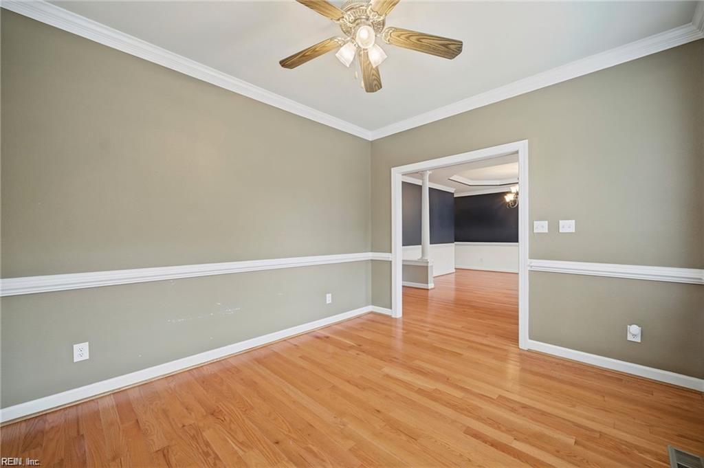 105 Meredith Way Property Photo 5