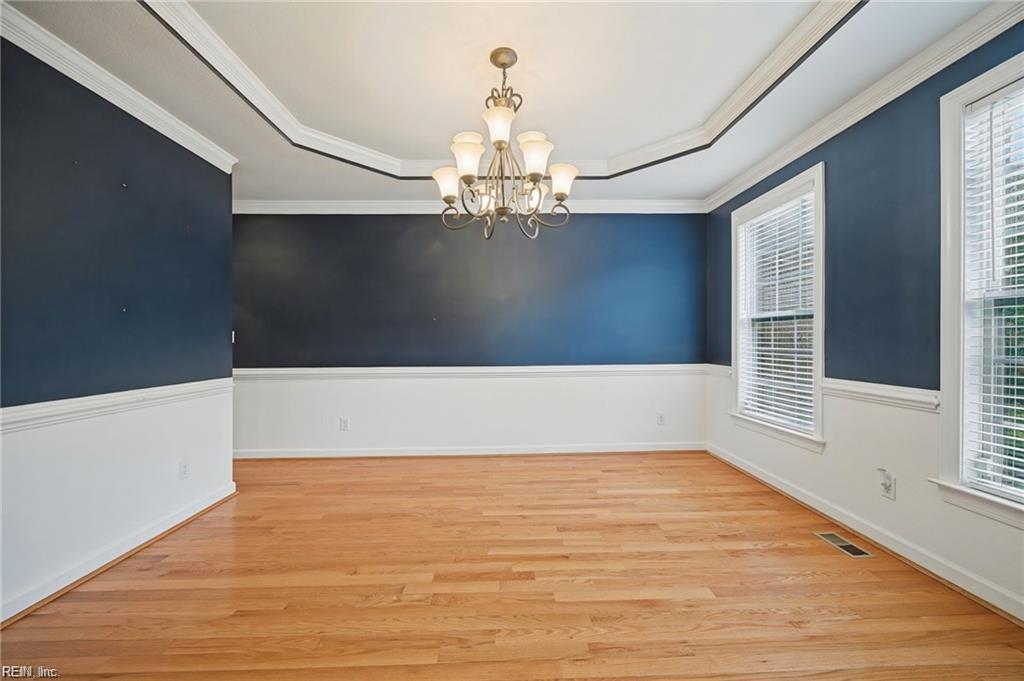 105 Meredith Way Property Photo 6