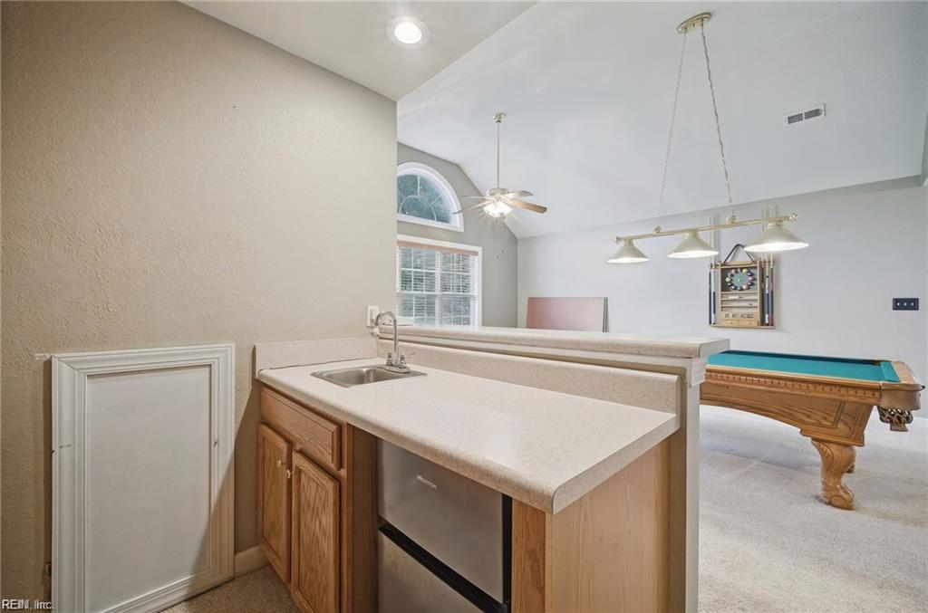 105 Meredith Way Property Photo 32