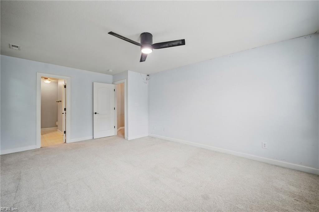 105 Meredith Way Property Photo 34