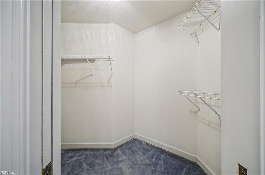 105 Meredith Way Property Photo 36