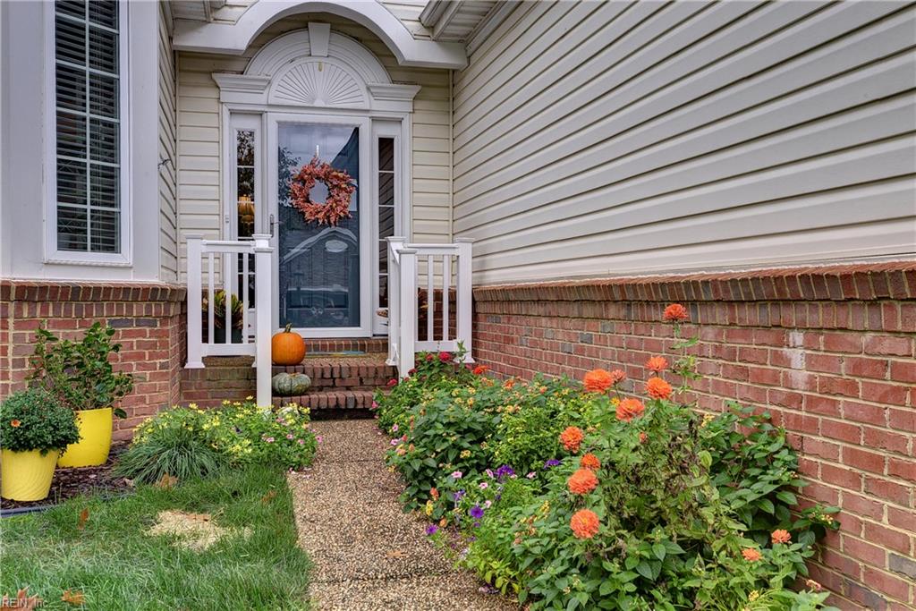 6901 Chancery Ln Property Photo 3