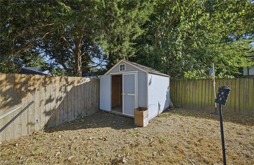 8018 Becket St Property Photo 30