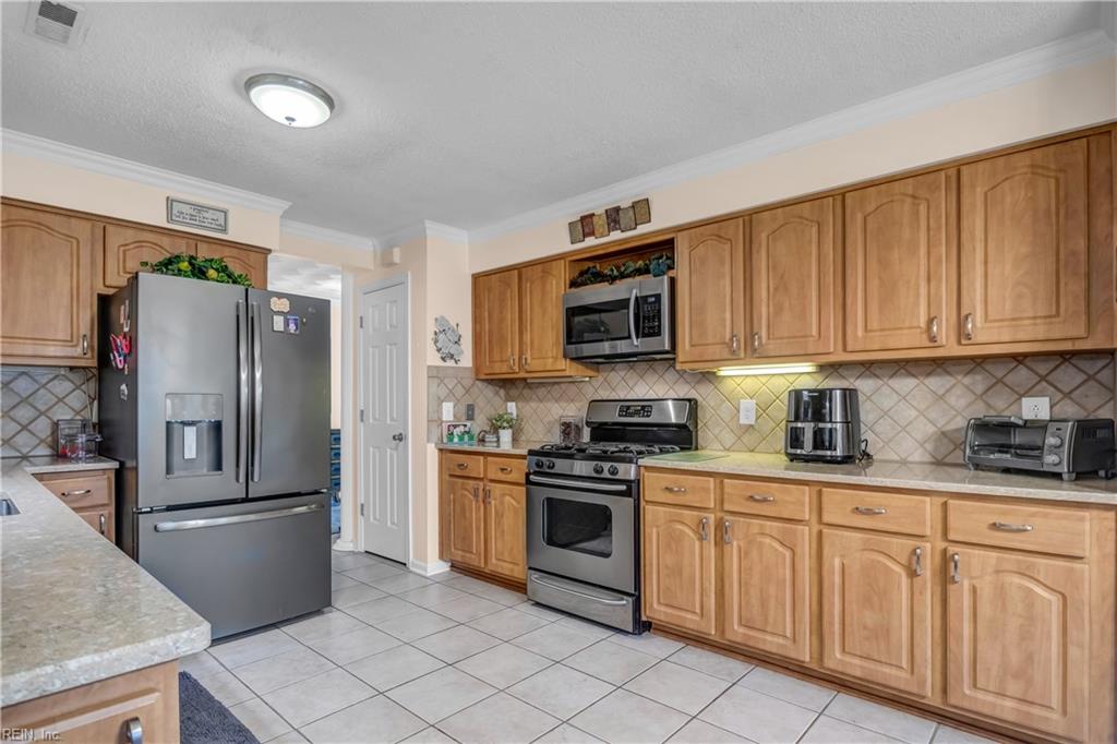 879 Short Line Rd Property Photo 12