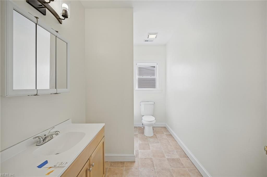 113 W Main St Property Photo 31
