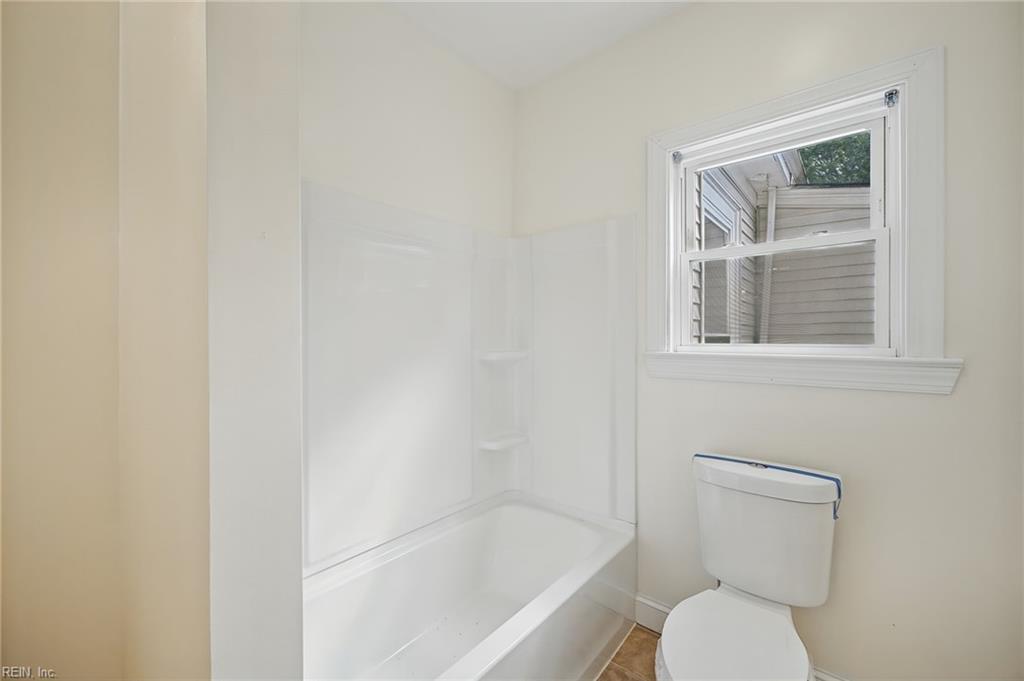 113 W Main St Property Photo 32