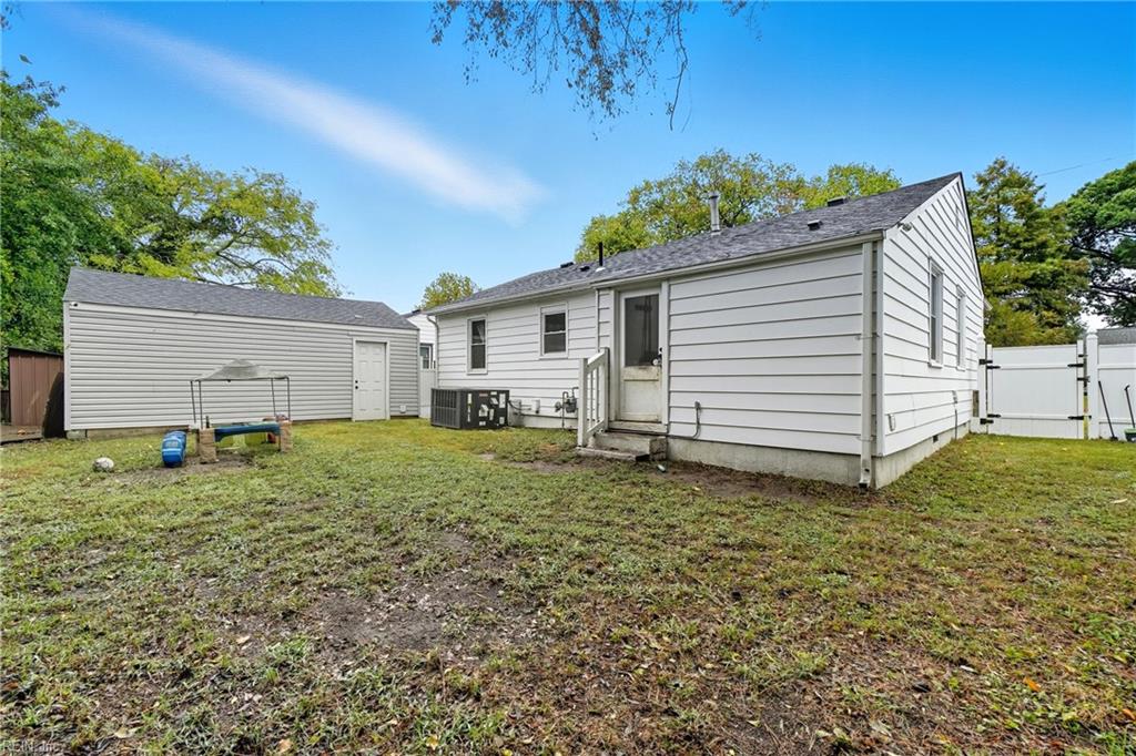 837 Tifton St Property Photo 33