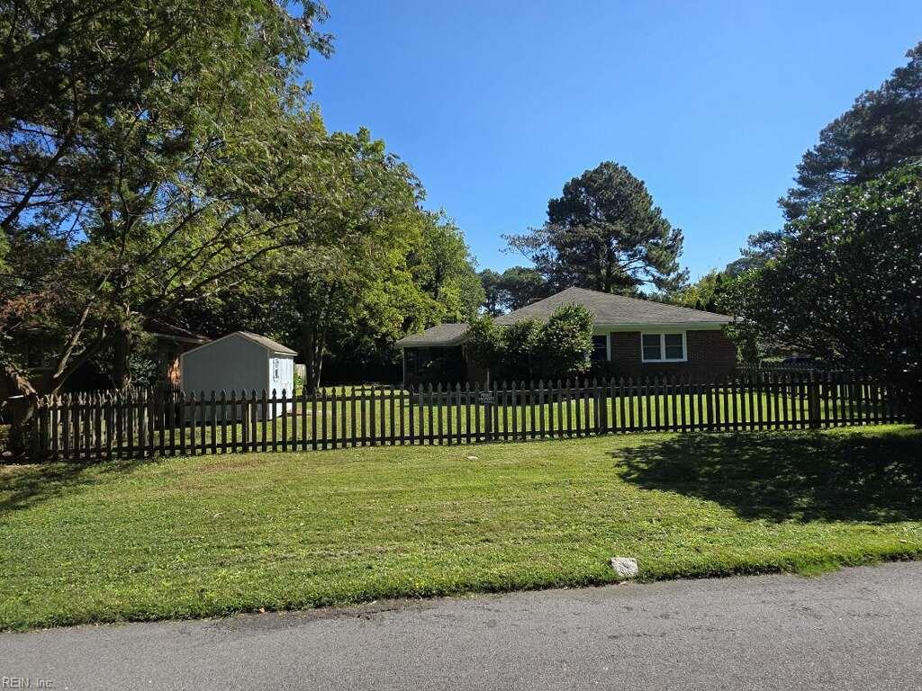 3504 N Crestline Dr Property Photo 47