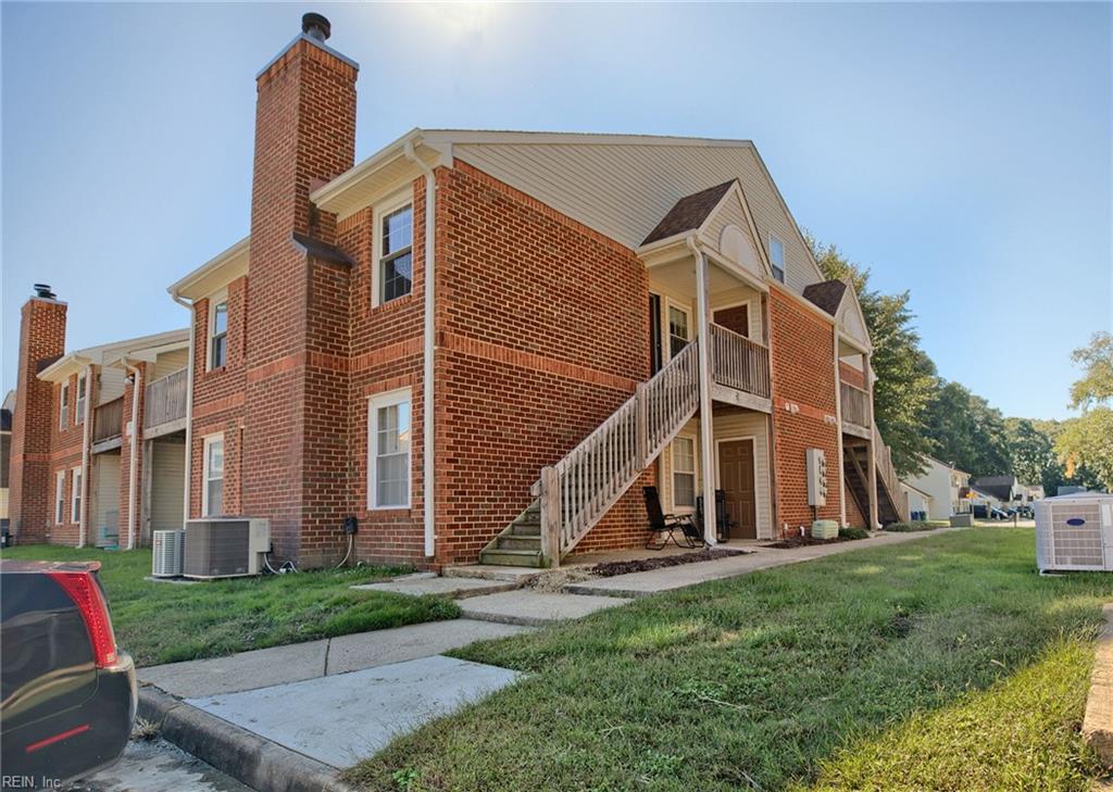 202 Quarter Trl Property Photo 1