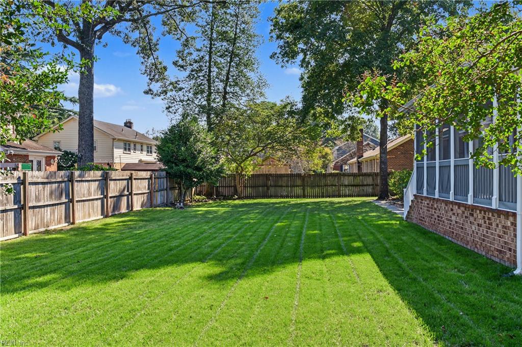 908 Kaster Arch Property Photo 44
