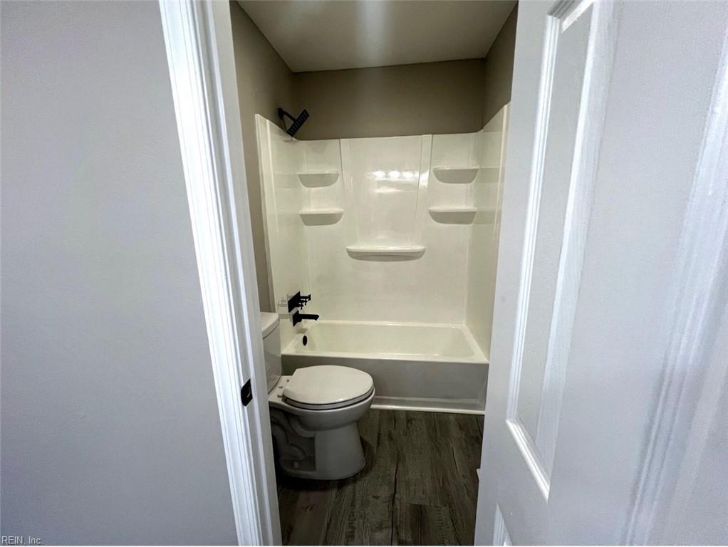 1021 Roundtable Ct Property Photo 13