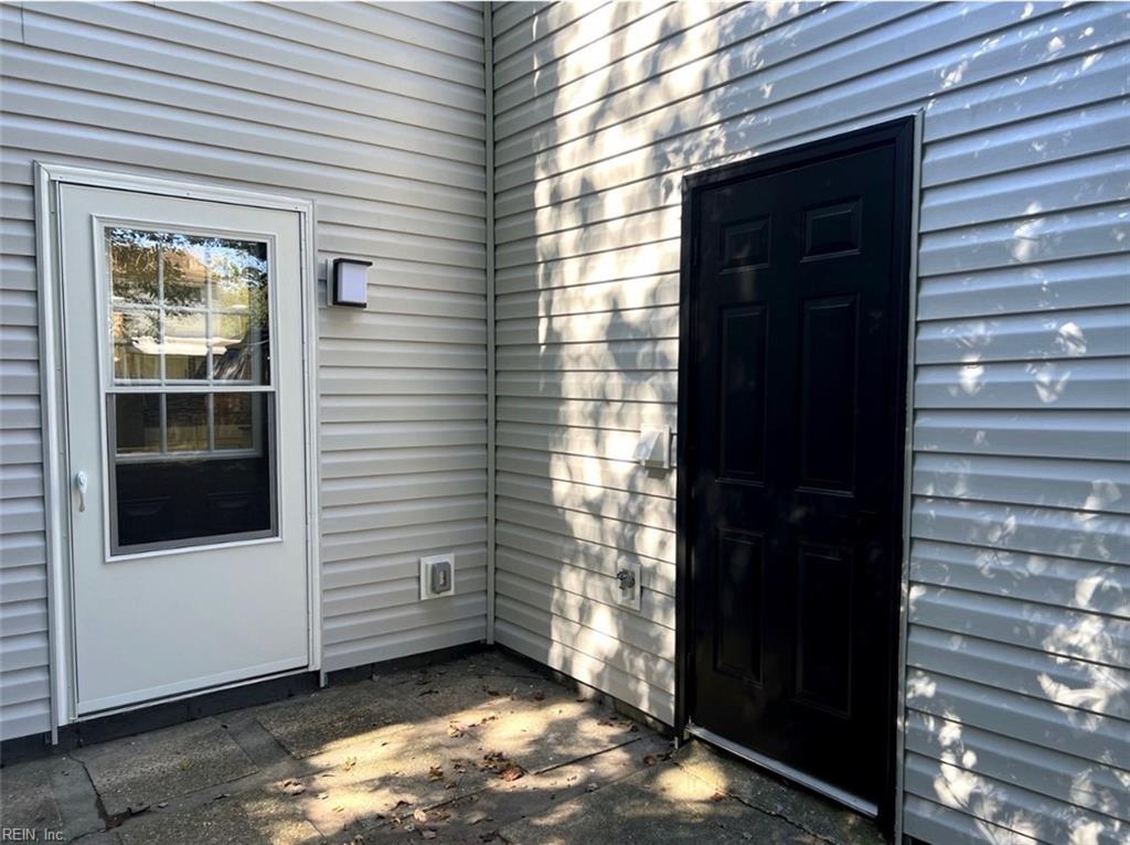1021 Roundtable Ct Property Photo 17
