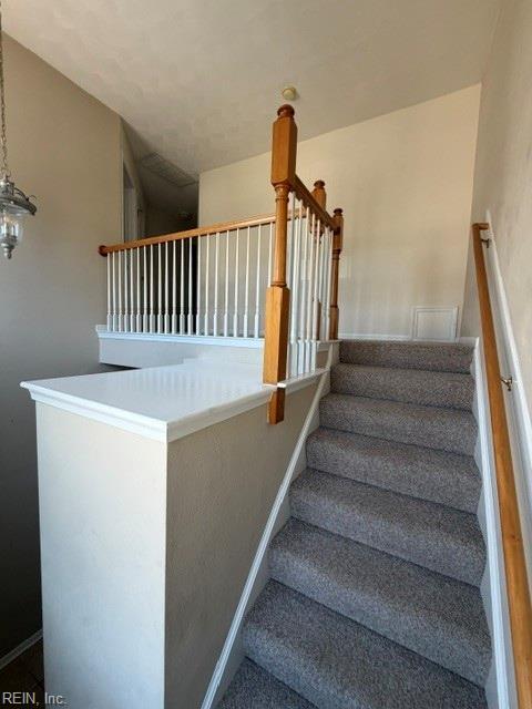 316 Hillside Ter Property Photo 21