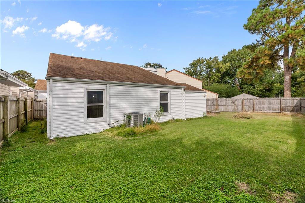 1212 Ferndale Ct Property Photo 23