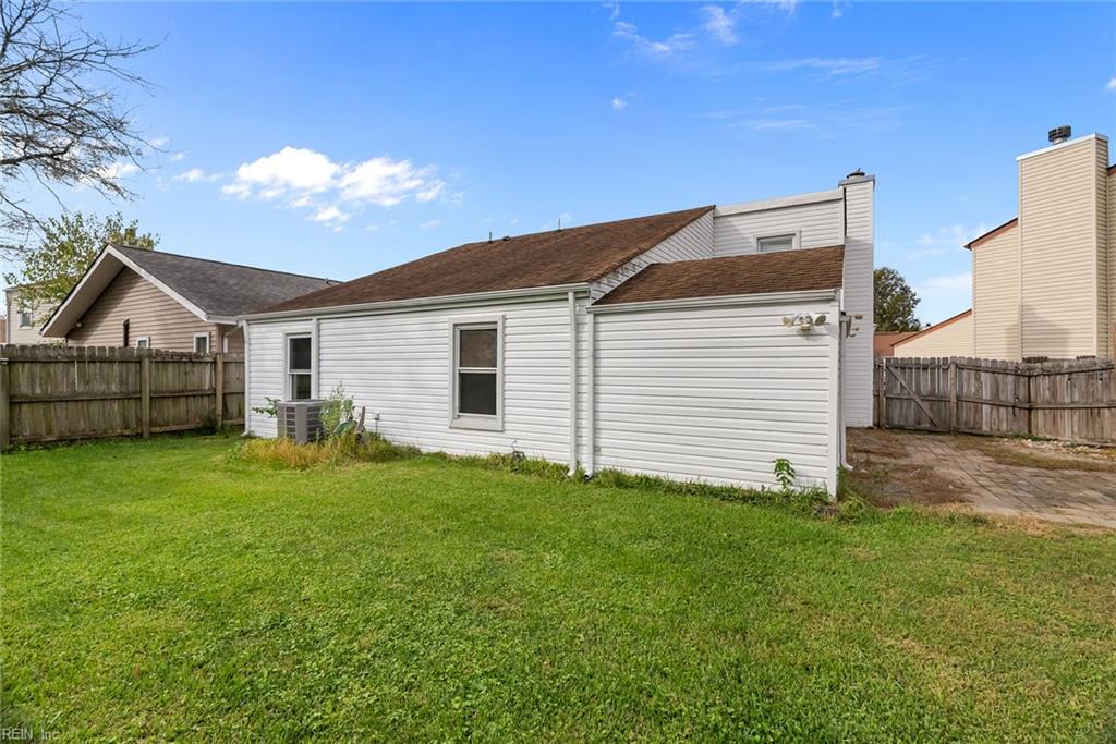 1212 Ferndale Ct Property Photo 25