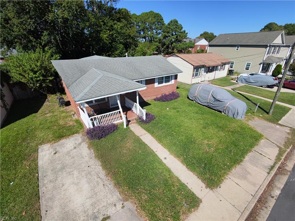 2612 Hickory St Property Photo 3