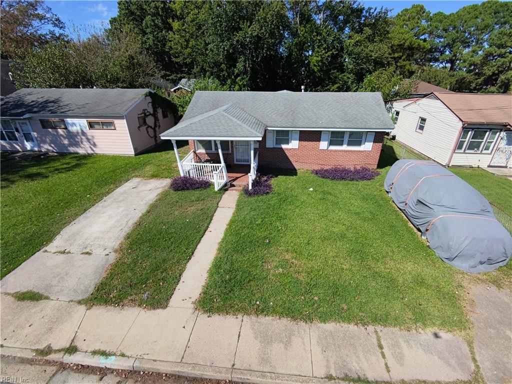 2612 Hickory St Property Photo 4