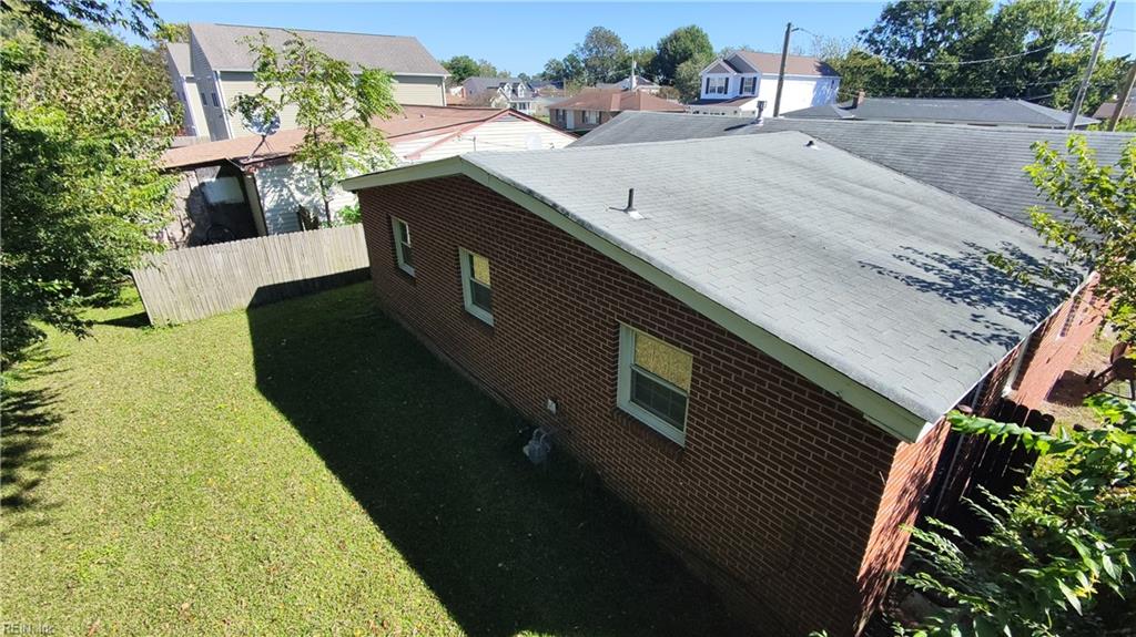 2612 Hickory St Property Photo 6