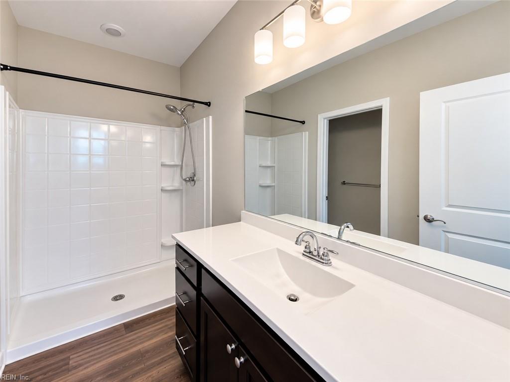 312 Fishers Ct Property Photo 9