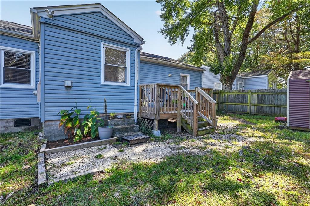 8007 Glade Rd Property Photo 33