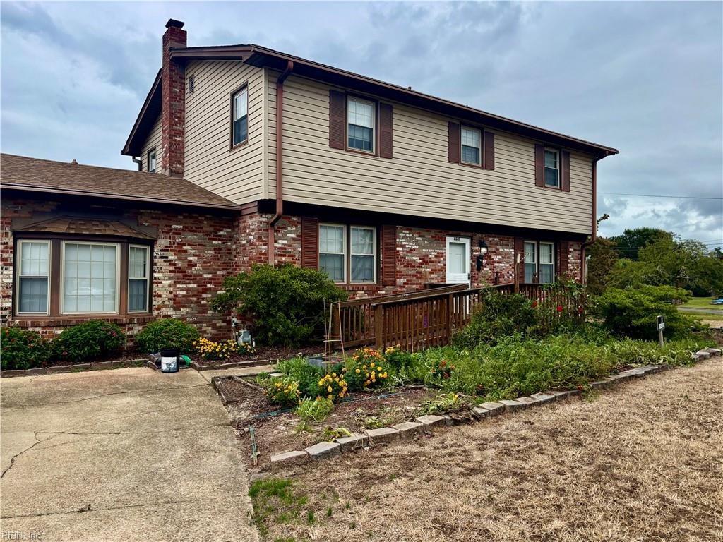 4601 Bromfield Ave Property Photo 1