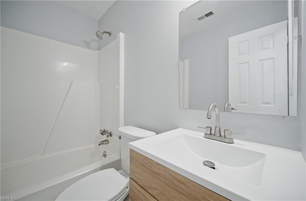 3019 Roundtable Dr Property Photo 16