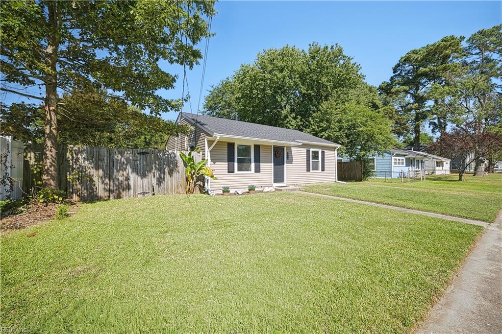 2432 Youngman Rd Property Photo 12