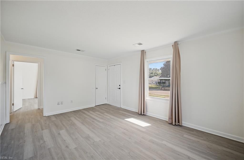 2432 Youngman Rd Property Photo 17