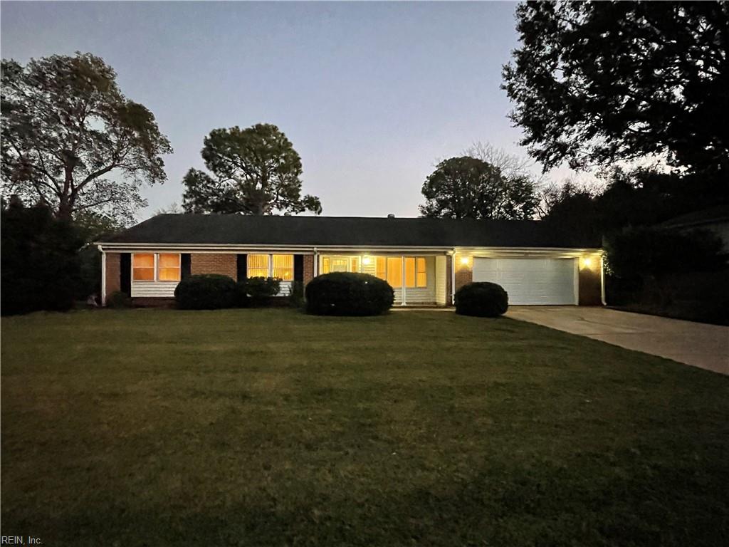 824 Timberlake Dr Property Photo 1