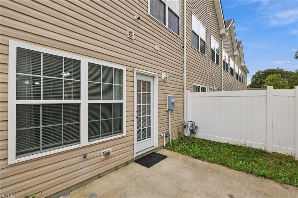 216 Astra Ln Property Photo 22