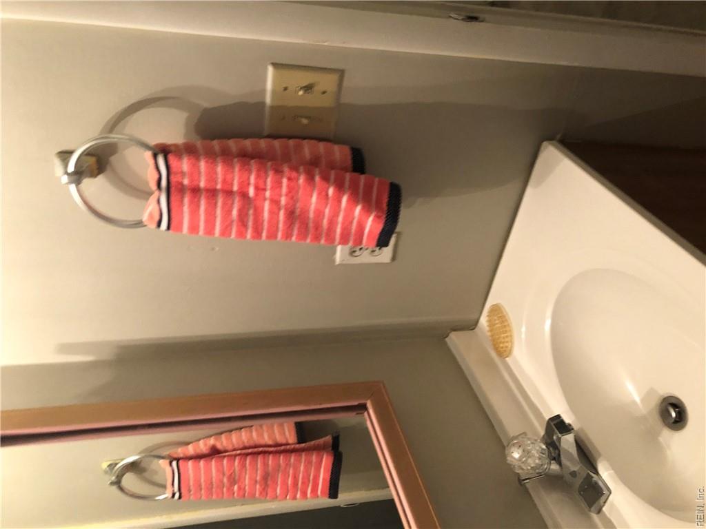 467 Bryson Ct Property Photo 6